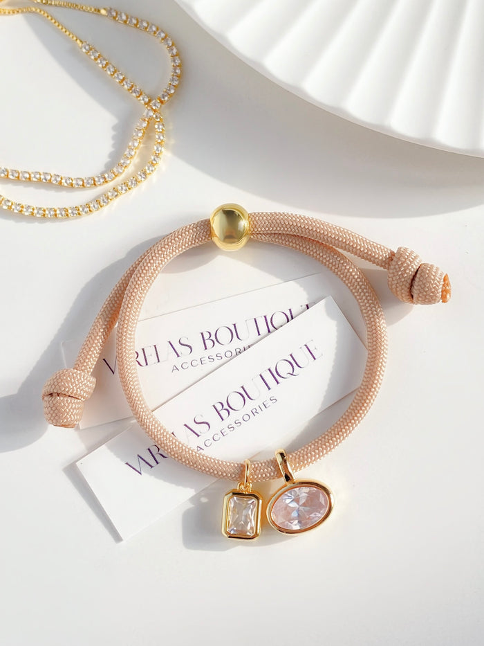 Camelia bracelet