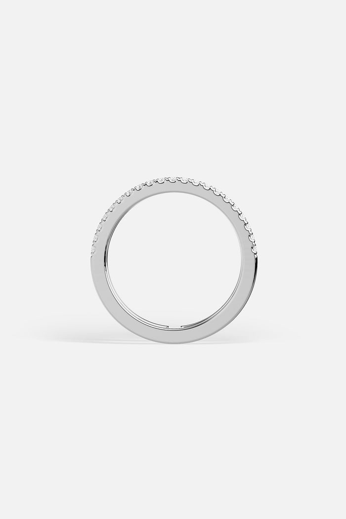 APM Ring in rhodium finish, a delicate shimmer of everyday elegance.