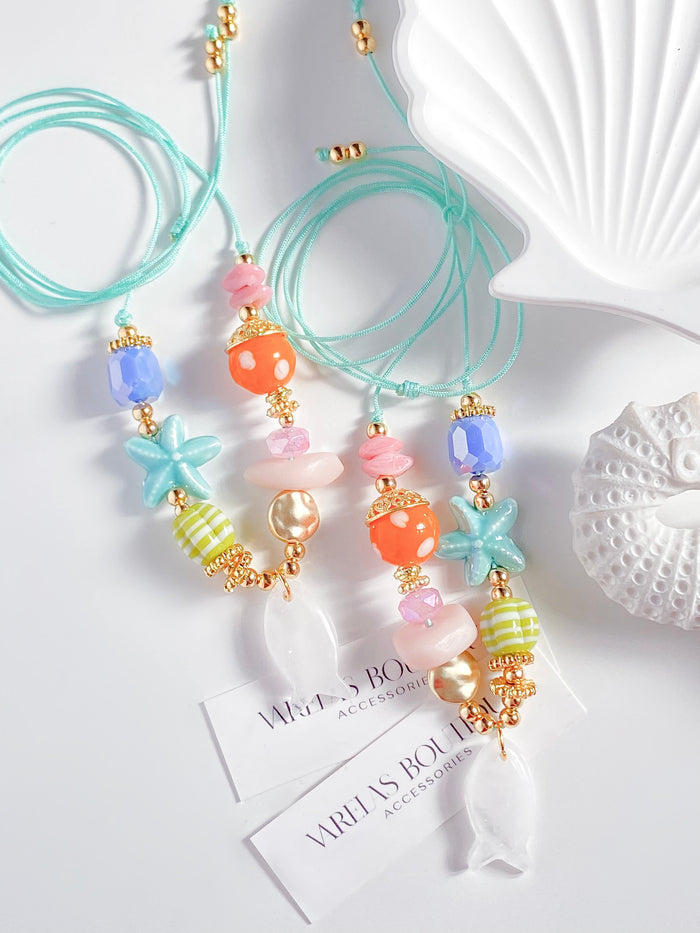 Caza y pesca necklace