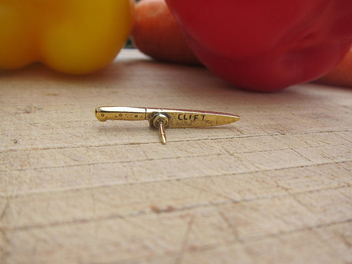 Chef's Knife Gold Lapel Pin