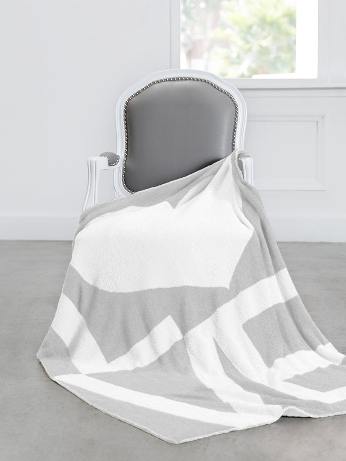 Giraffe at Home® Feather Yarn Dolce™ LOVE Throw