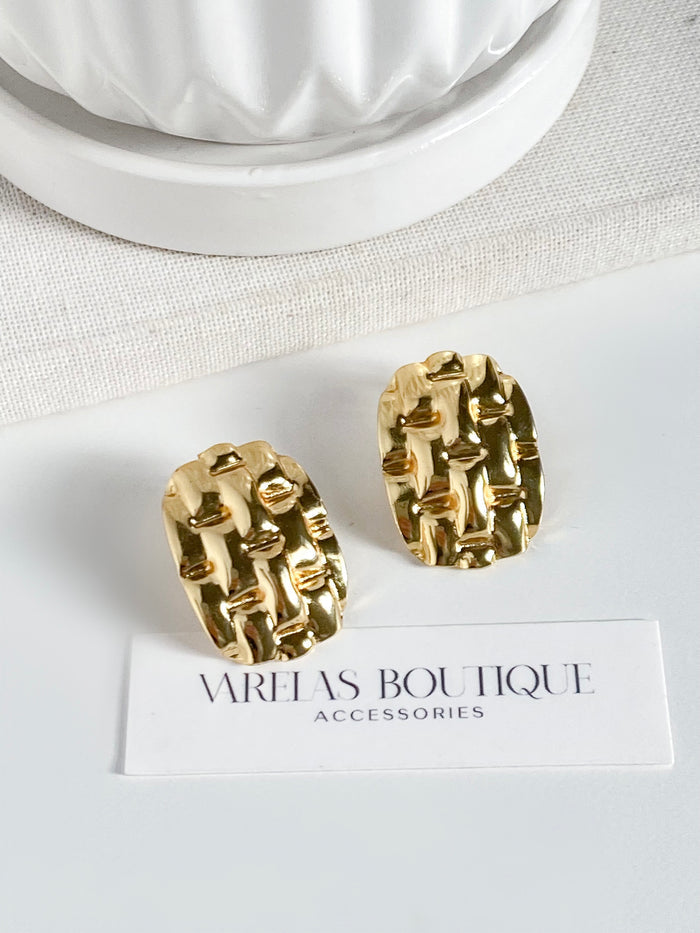 Glamour Golden studs