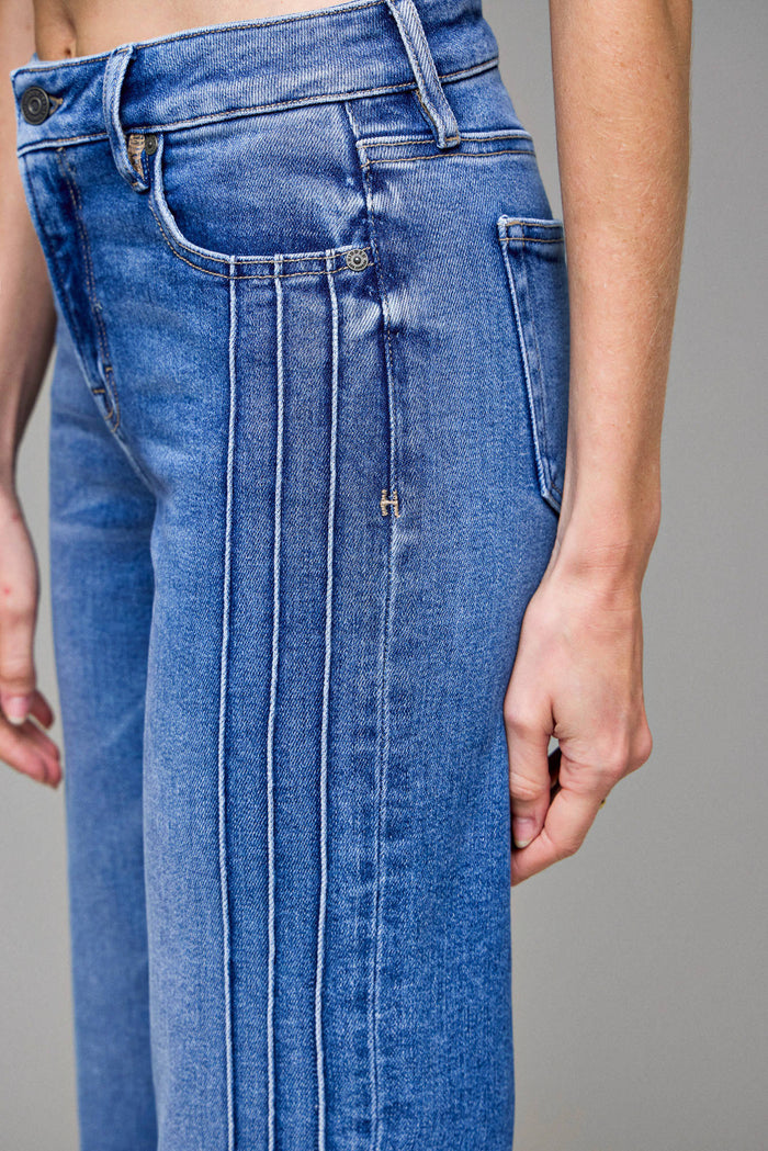 Hidden Happi Mid Rise Pin Tuck Comfort Flare - Dark Wash