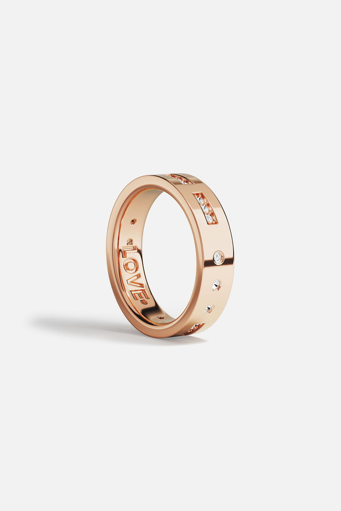 APM Morse Ring in rose color, a quiet declaration of love.