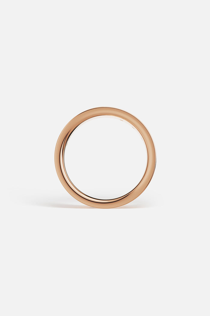 APM Ring in rose color, a smooth essential for effortless everyday elegance.