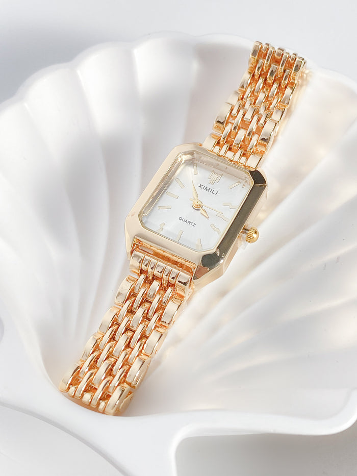 LUXE GOLDEN WATCH