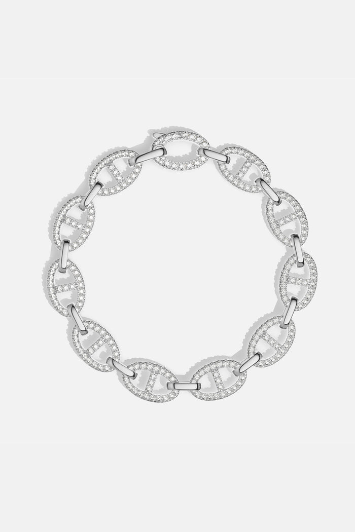 APM Marine Bracelet, luminous links shimmering with effortless modern allure.