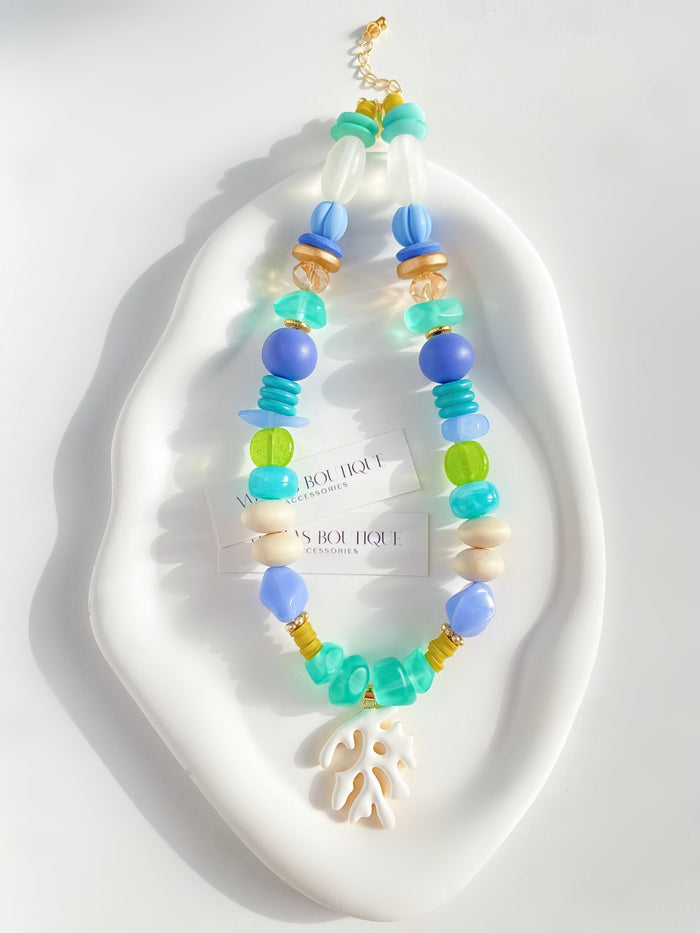 Perissa necklace #2