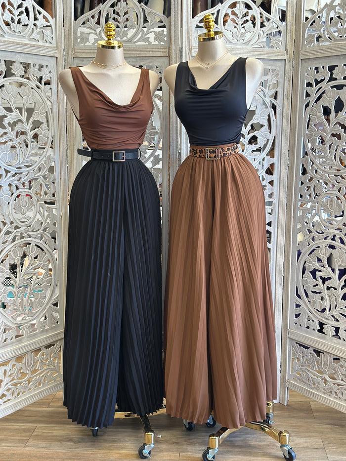 Pleated Wide Leg Pants - Estira, Stretchy