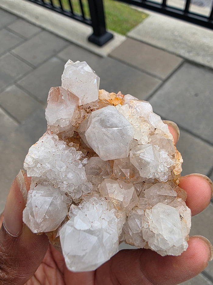 Spirits Quartz - Wholesale flat from Boekenhouthoek, South Africa - 24 pieces (2.388 kg)