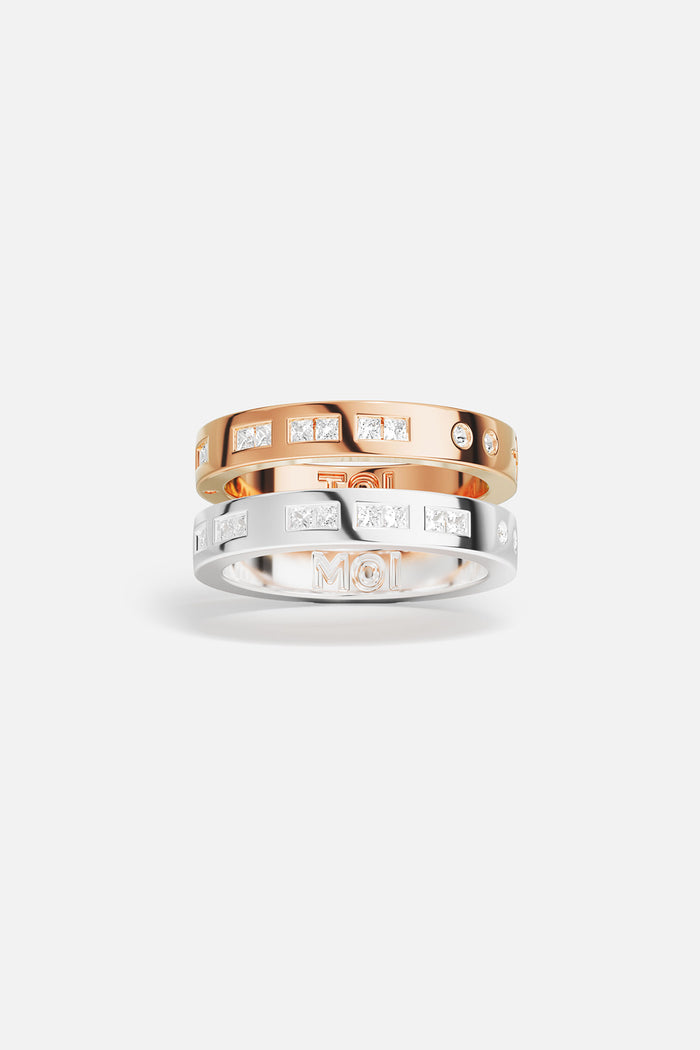 APM Rings duo in rose and rhodium finish, a shimmering Toi et Moi story.